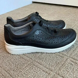 Earth Shoes